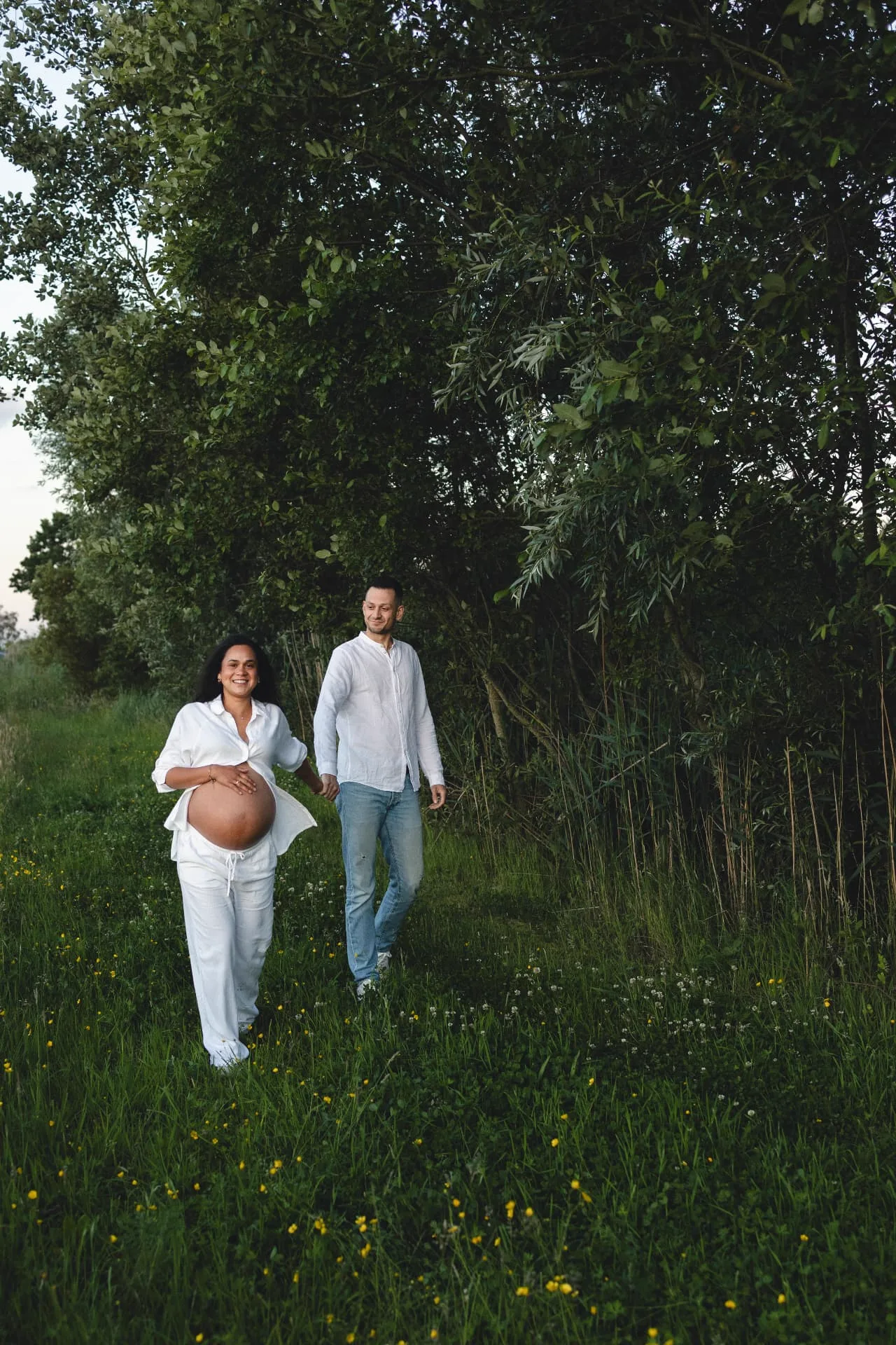 Warme zwangerschapsfotografie in Noord-Limburg